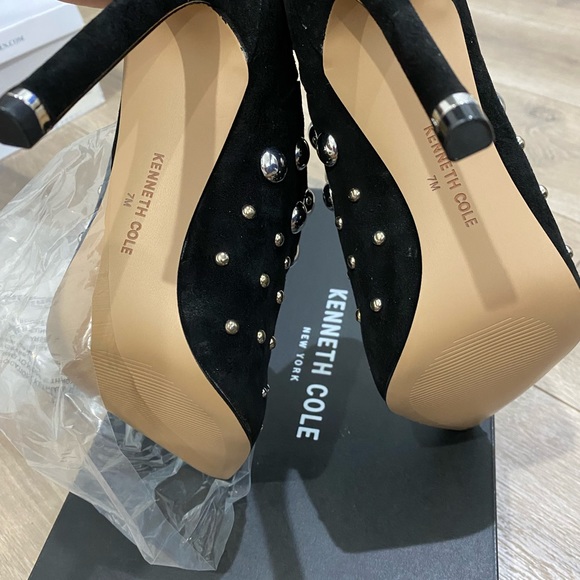 PRICE ⬇️ Kenneth Cole New York - Black Silver Stud Mules - size 7 - Picture 5 of 6